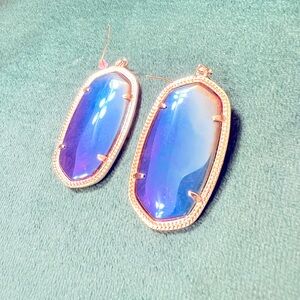 EUC Kendra Scott Danielle Earrings